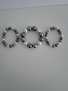 Set of 3 Gray & Cream Faux Pearl Stretch Bracelets Stackable Two-Tone Pearl Set